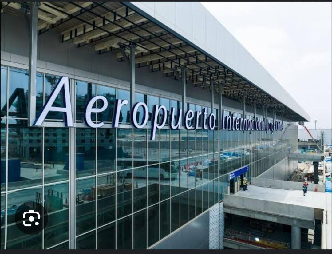 Casa Sabina Nuevo Aeropuerto Homestay Lima